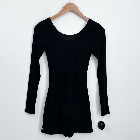 Klassy Network Black Rib Knit Scoop Neck Long Sleeve Brami Romper NWT - Picture 2 of 7